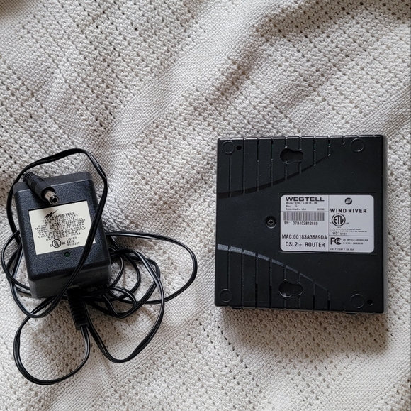 WESTELL 6100 E90-610015-06 DSL Internet Router -AC Power - Picture 5 of 9